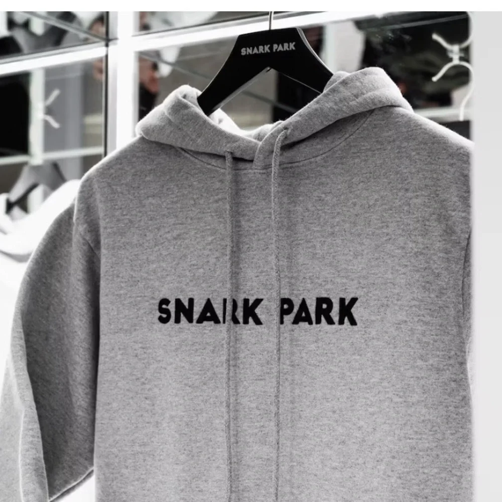 NEW • KITH Brand x Snark Park • Men’s Hooded Sweatshirt Gray Black Logo Large